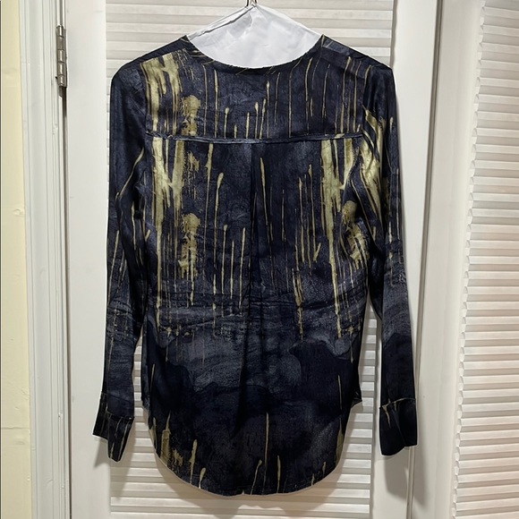 Go Silk Women's Navy and Yellow Abstract Top - Picture 2 of 5